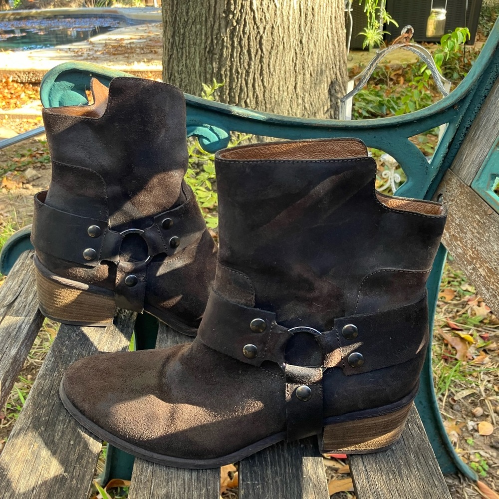 Donald Pliner Brown Suede Harness Boots